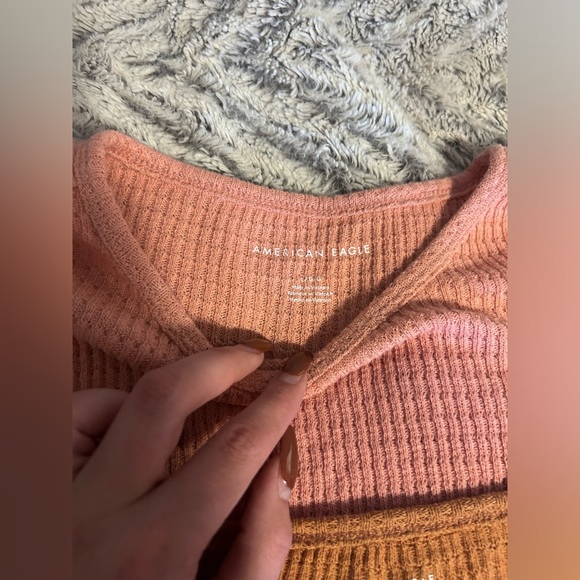AMERICAN EAGLE two pack waffle knit cropped tshirts L - Picture 3 of 6